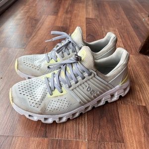 On running cloudswift shoes